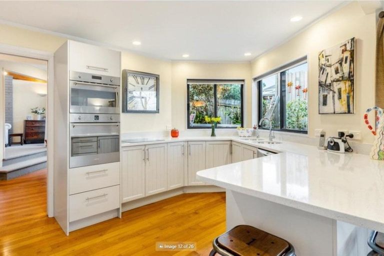 Photo of property in 7a View Road, Campbells Bay, Auckland, 0630