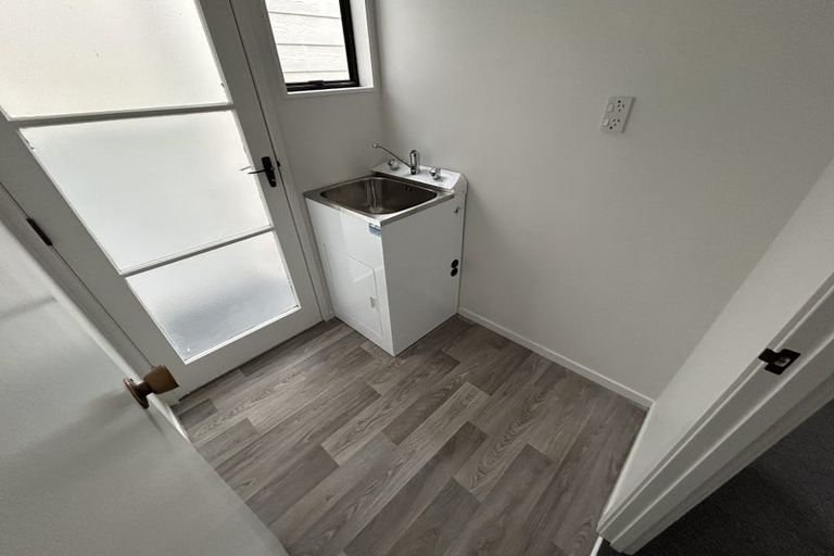 Photo of property in 14 Chablis Place, Henderson, Auckland, 0612