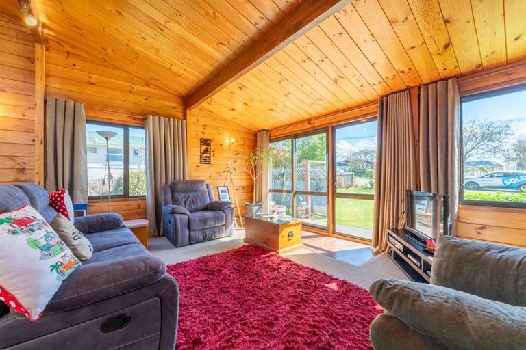 Photo of property in 12 Charles Street, Weston, Oamaru, 9401