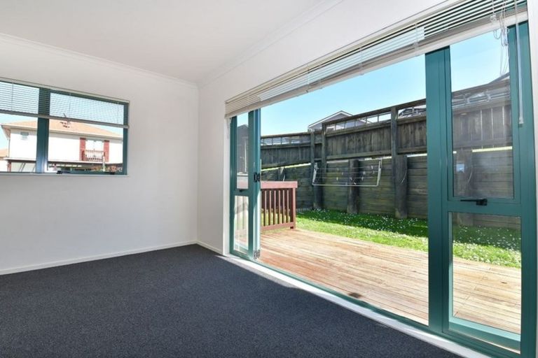 Photo of property in 16 Clea View, Gulf Harbour, Whangaparaoa, 0930