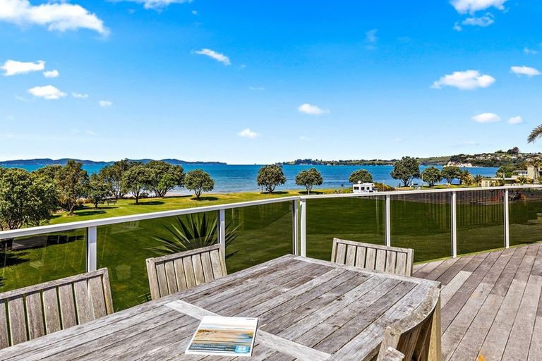 Photo of property in 20 Kahurangi Place, Snells Beach, 0920