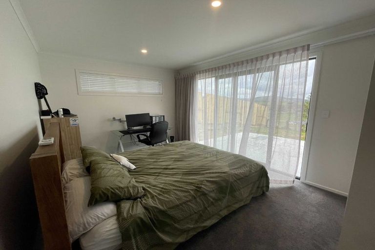 Photo of property in 4 Varsity Heights, Fitzherbert, Palmerston North, 4410