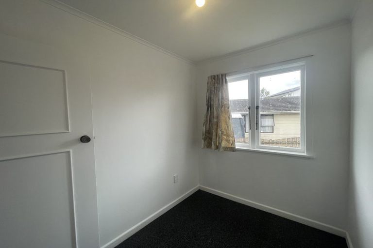 Photo of property in 1/33 Reid Road, New Lynn, Auckland, 0600