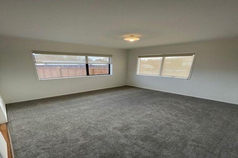 Photo of property in 15 Lyren Place, Half Moon Bay, Auckland, 2012