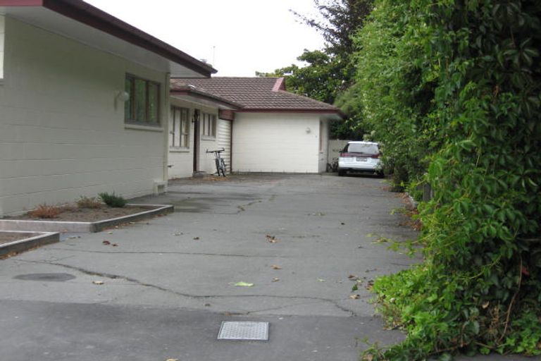 Photo of property in 2/66 Waimairi Road, Upper Riccarton, Christchurch, 8041