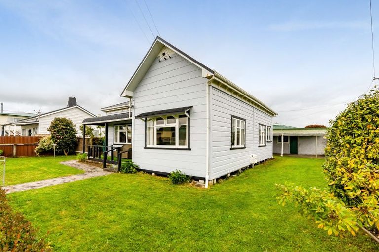 Photo of property in 43 Parris Street, Waitara, 4320