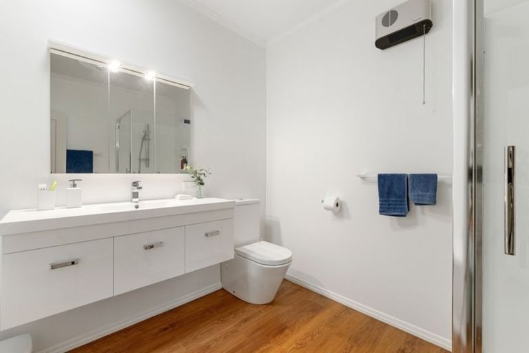 Photo of property in 12 Pines Road, Alexandra, 9320