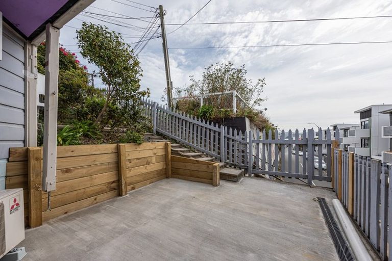 Photo of property in 35 Hankey Street, Mount Cook, Wellington, 6011