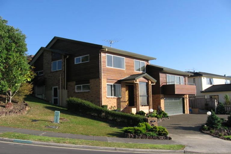 Photo of property in 22 Mulgan Way, Browns Bay, Auckland, 0630