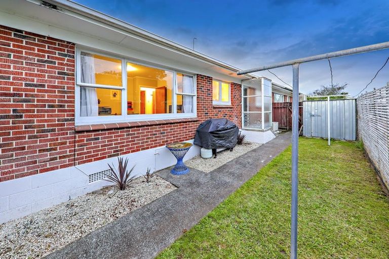 Photo of property in 2/27 Shirley Avenue, Papakura, 2110