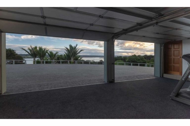 Photo of property in 47 Doves Bay Road, Kerikeri, 0294