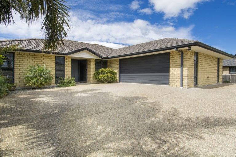 Photo of property in 8 Ibis Way, Welcome Bay, Tauranga, 3112