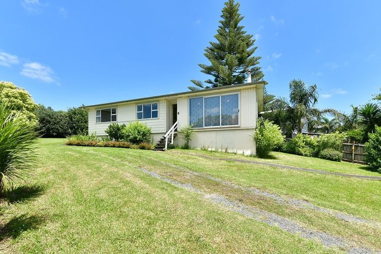 Photo of property in 53 Rautawhiri Road, Helensville, 0800