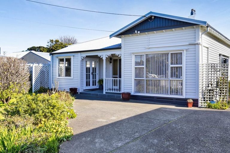 Photo of property in 1 Morrissey Street, Hawera, 4610
