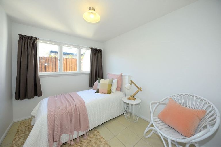 Photo of property in 3 Saint Clio Street, Ilam, Christchurch, 8041