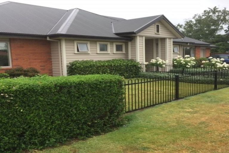 Photo of property in 2 Heathridge Place, Lincoln, 7608