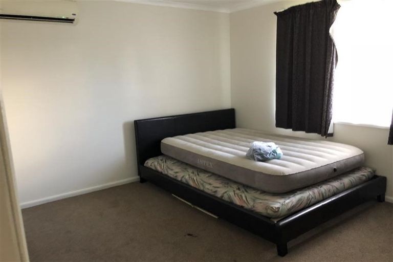 Photo of property in 19 Burbank Avenue, Manurewa, Auckland, 2102