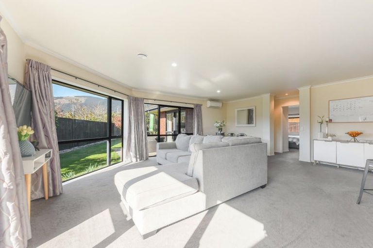 Photo of property in 20 Woodstock Place, Stoke, Nelson, 7011