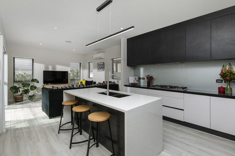 Photo of property in 7 Cicada Road, Hobsonville, Auckland, 0616