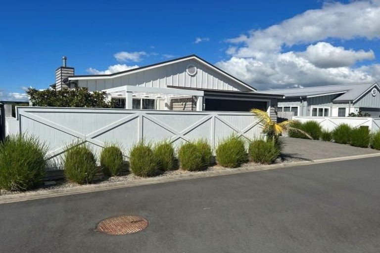 Photo of property in 6 Ascarina Way, Papamoa Beach, Papamoa, 3118