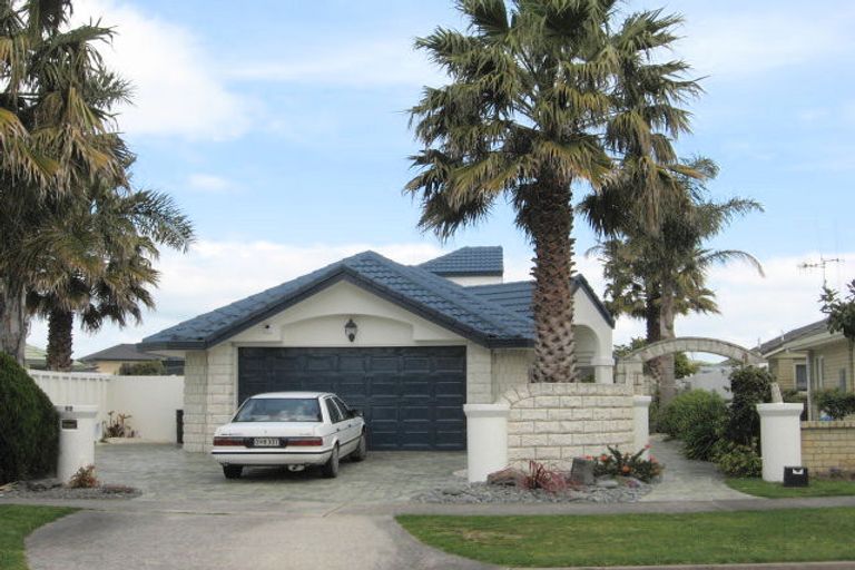 Photo of property in 24 Monterey Key, Papamoa Beach, Papamoa, 3118