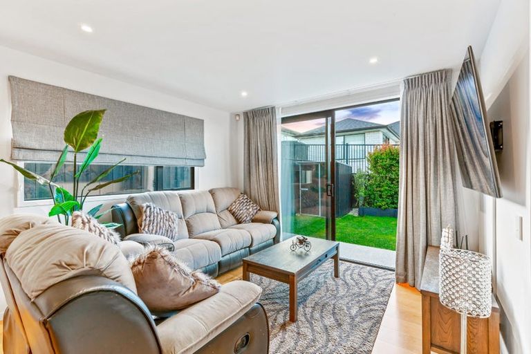 Photo of property in 41 Patrick Rice Drive, Swanson, Auckland, 0614