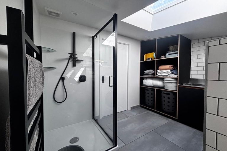 Photo of property in 116 Darlington Road, Miramar, Wellington, 6022