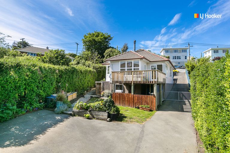 Photo of property in 4 Panmure Avenue, Calton Hill, Dunedin, 9012