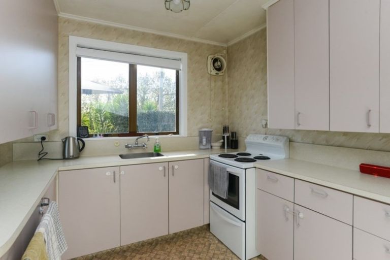 Photo of property in 84 Ferry Road, Clive, 4102