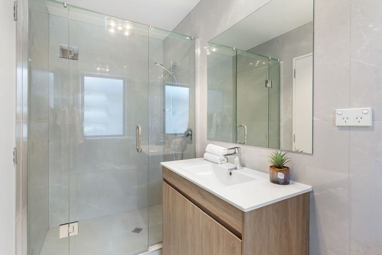 Photo of property in 15 Repehina Road, Flat Bush, Auckland, 2019