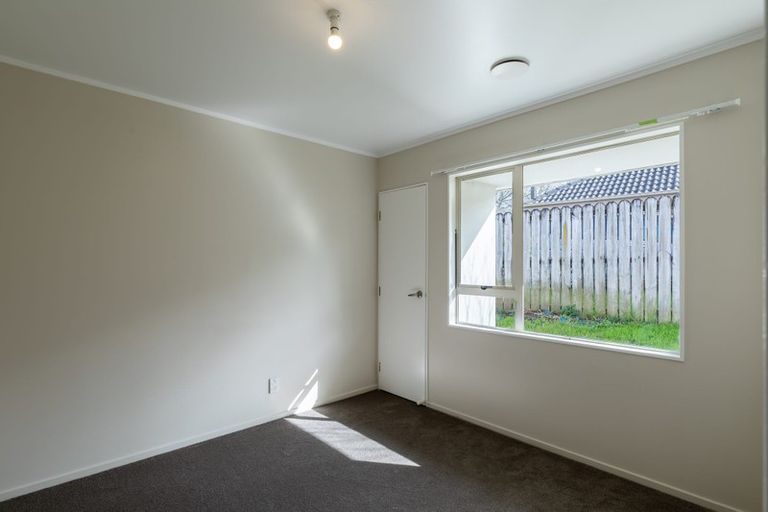 Photo of property in 100e Parrs Cross Road, Henderson, Auckland, 0612