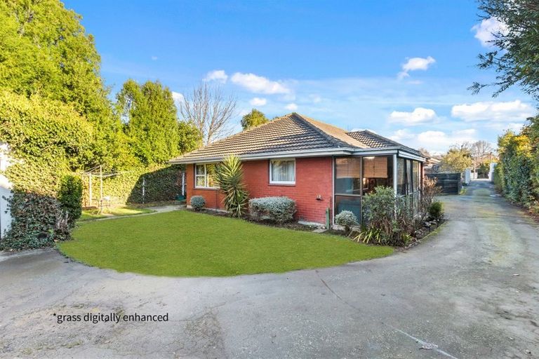 Photo of property in 2/18a Queens Avenue, Merivale, Christchurch, 8014