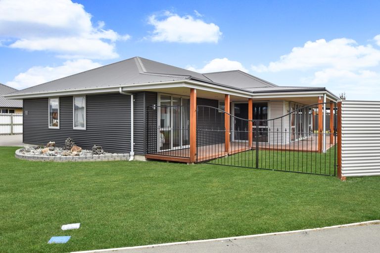 Photo of property in 10 Greenfield Place, Twizel, 7901