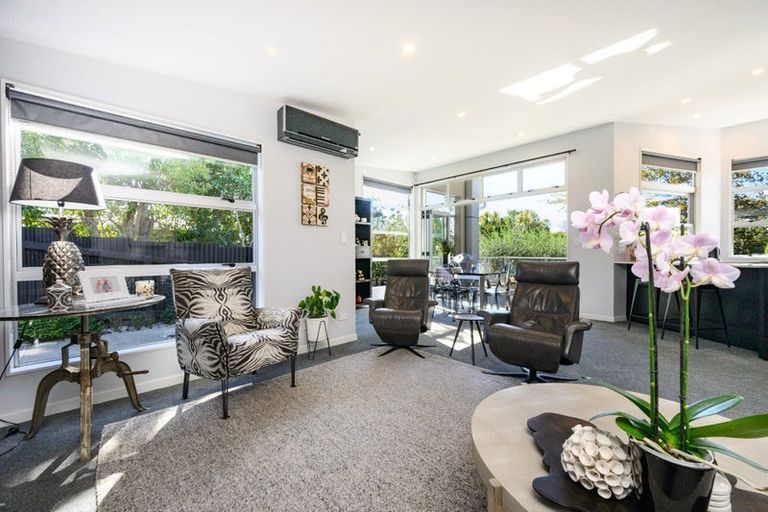 Photo of property in 1 Kensington Mews, Hokowhitu, Palmerston North, 4410