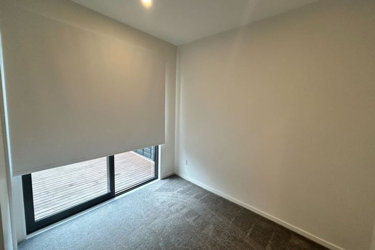 Photo of property in 6/26 Buscomb Avenue, Henderson, Auckland, 0610