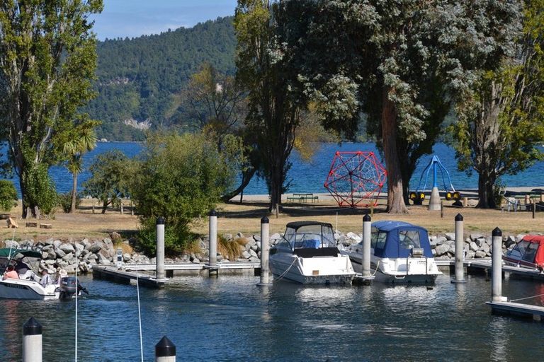 Photo of property in 18 The Fairways, Kinloch, Taupo, 3377