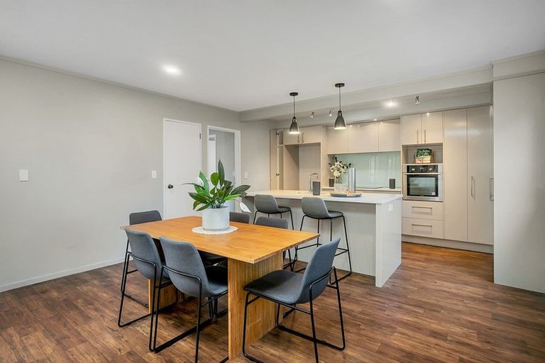 Photo of property in 25 Sunningdale Street, Wattle Downs, Auckland, 2103