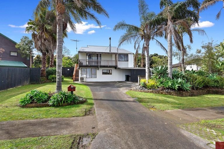 Photo of property in 5 Birman Close, Half Moon Bay, Auckland, 2012