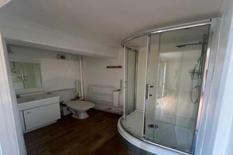 Photo of property in 179 West Harbour Drive, West Harbour, Auckland, 0618