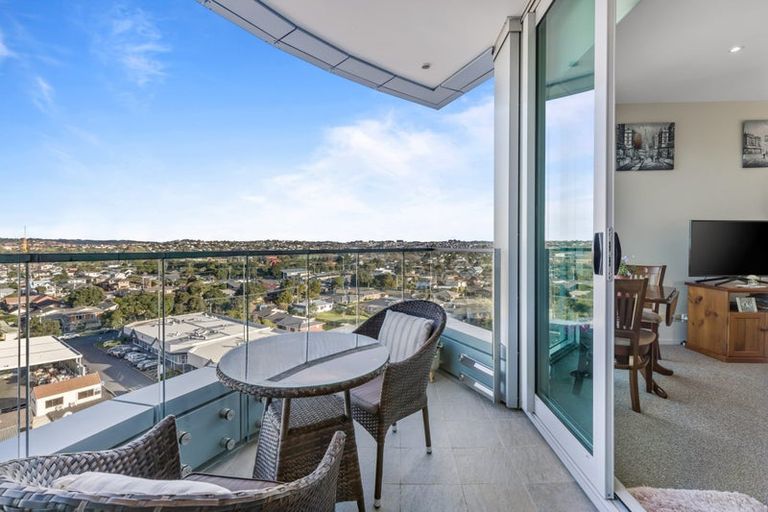 Photo of property in 911/11 Tamariki Avenue, Kelston, Auckland, 0602