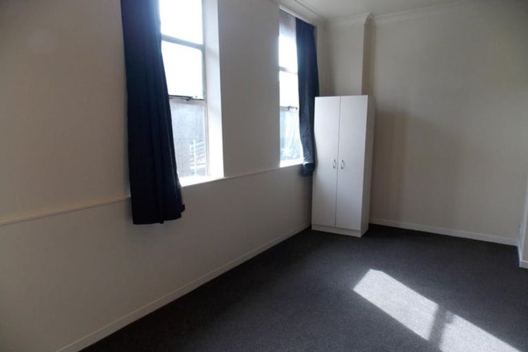 Photo of property in Terrace Tower Apartments, 1/126 The Terrace, Wellington Central, Wellington, 6011