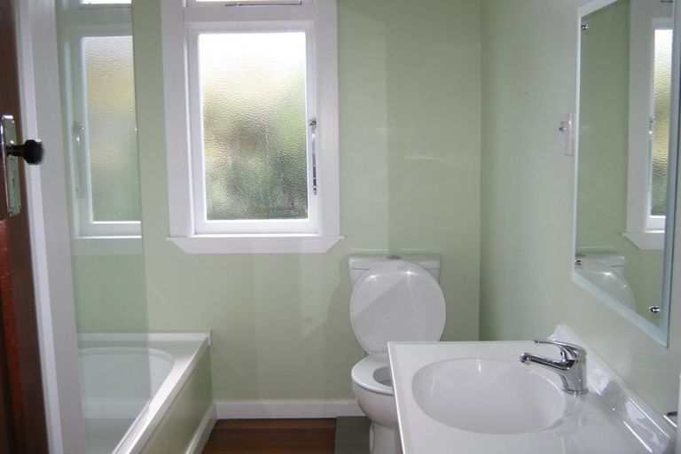 Photo of property in 25 Martin Street, Palmerston North, 4414