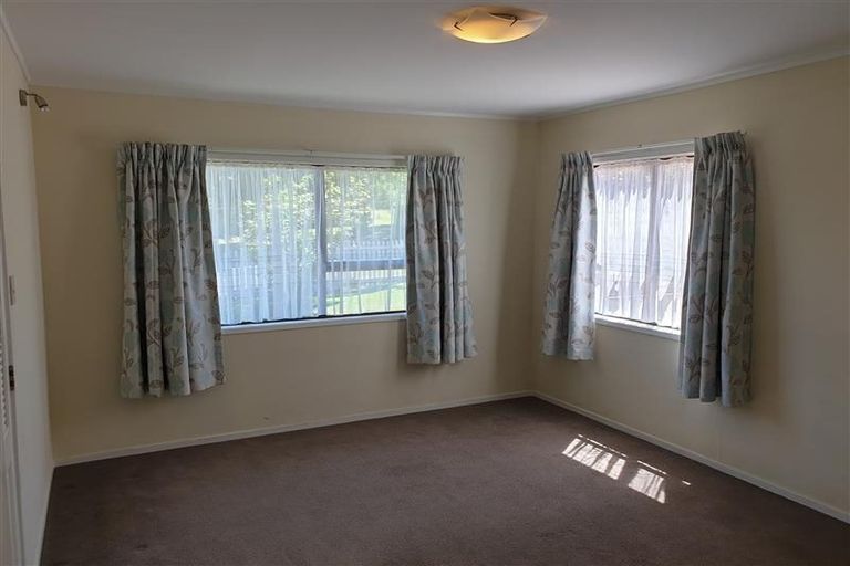 Photo of property in 6 Everglade Drive, Goodwood Heights, Auckland, 2105