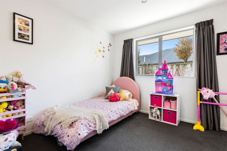 Photo of property in 8 Hakatere Road, Pegasus, 7612