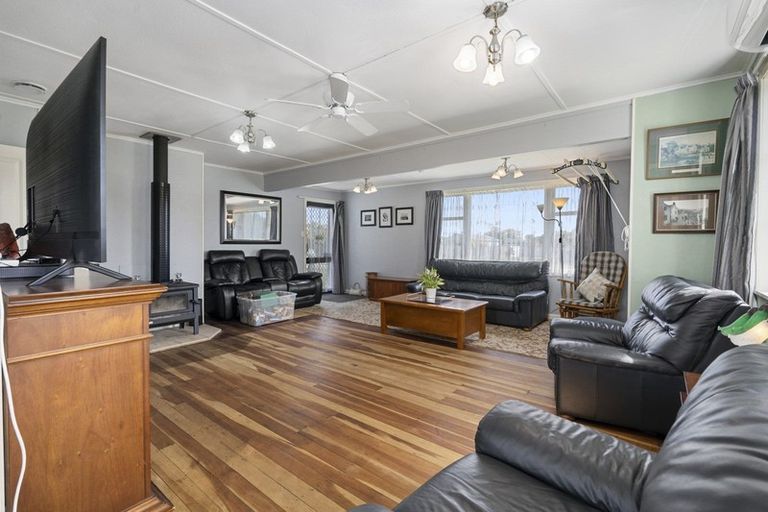 Photo of property in 7 Milne Street, Sanson, 4817