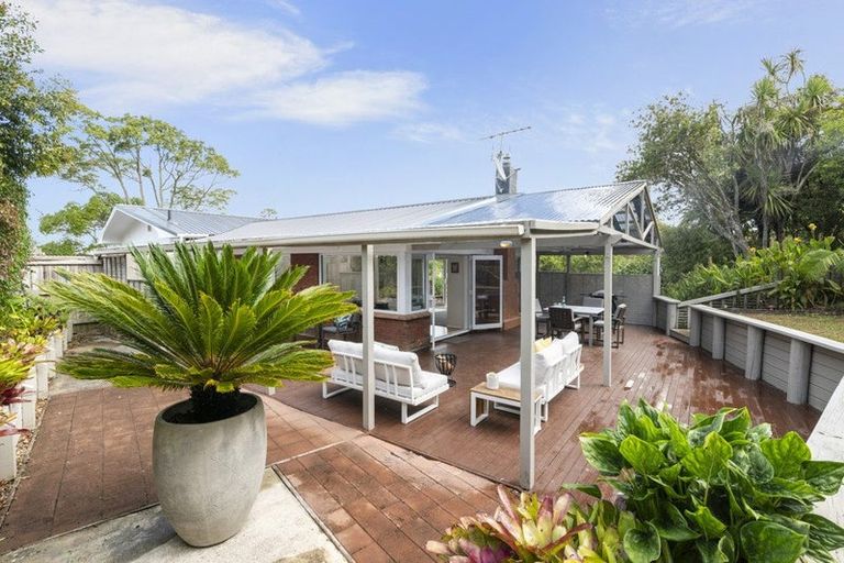 Photo of property in 31 Stredwick Drive, Torbay, Auckland, 0630