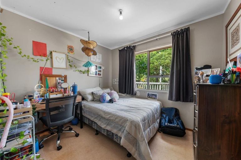 Photo of property in 31 Takapu Street, Henderson, Auckland, 0612