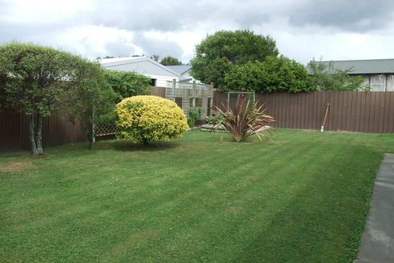 Photo of property in 17b Purdie Place, Milson, Palmerston North, 4414