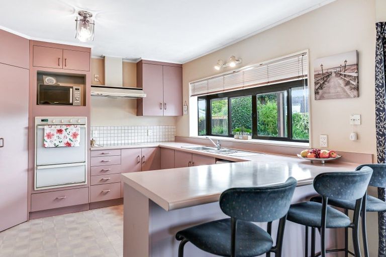 Photo of property in 6 Willowfield Place, Pukete, Hamilton, 3200