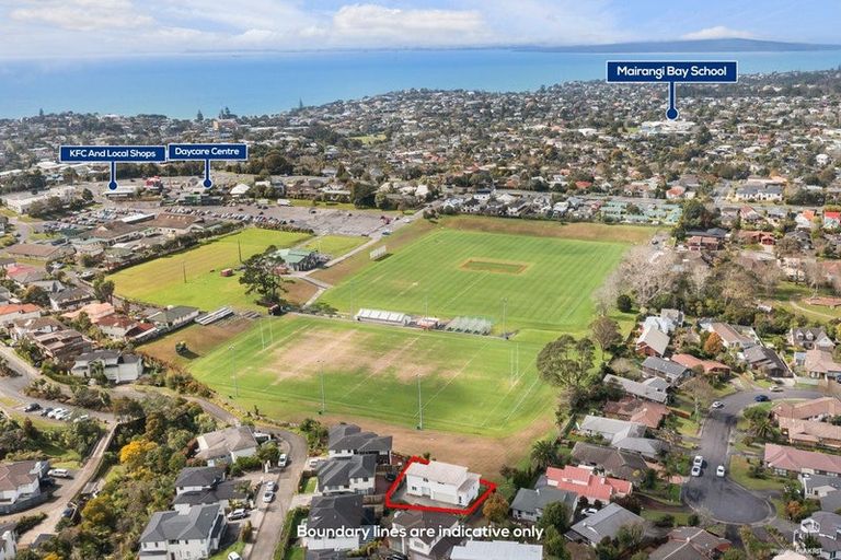 Photo of property in 65 Zara Court, Windsor Park, Auckland, 0632